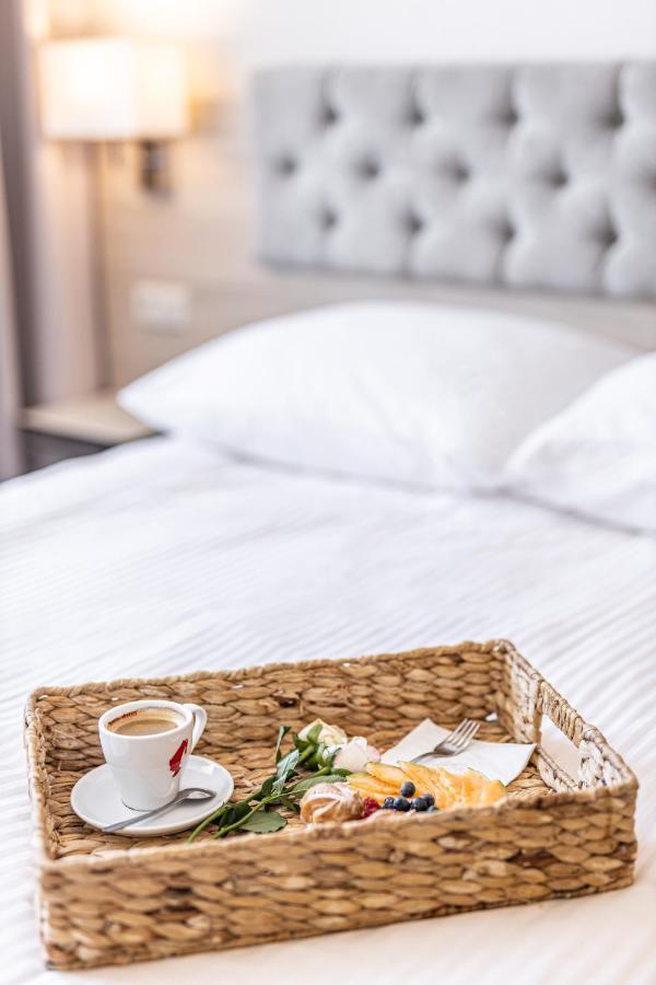 Hotel Podlasie เบียวิสตอก ภายนอก รูปภาพ