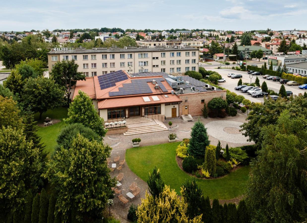Hotel Podlasie เบียวิสตอก ภายนอก รูปภาพ
