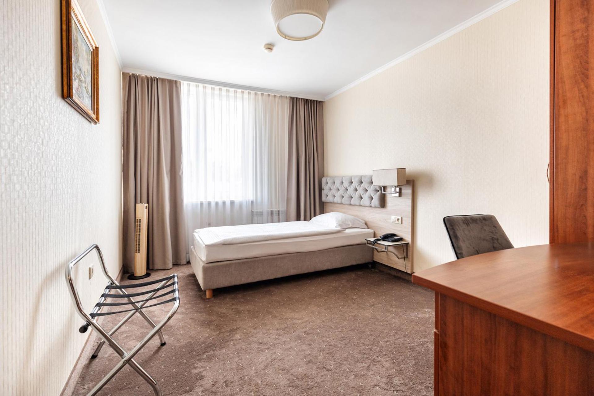 Hotel Podlasie เบียวิสตอก ภายนอก รูปภาพ