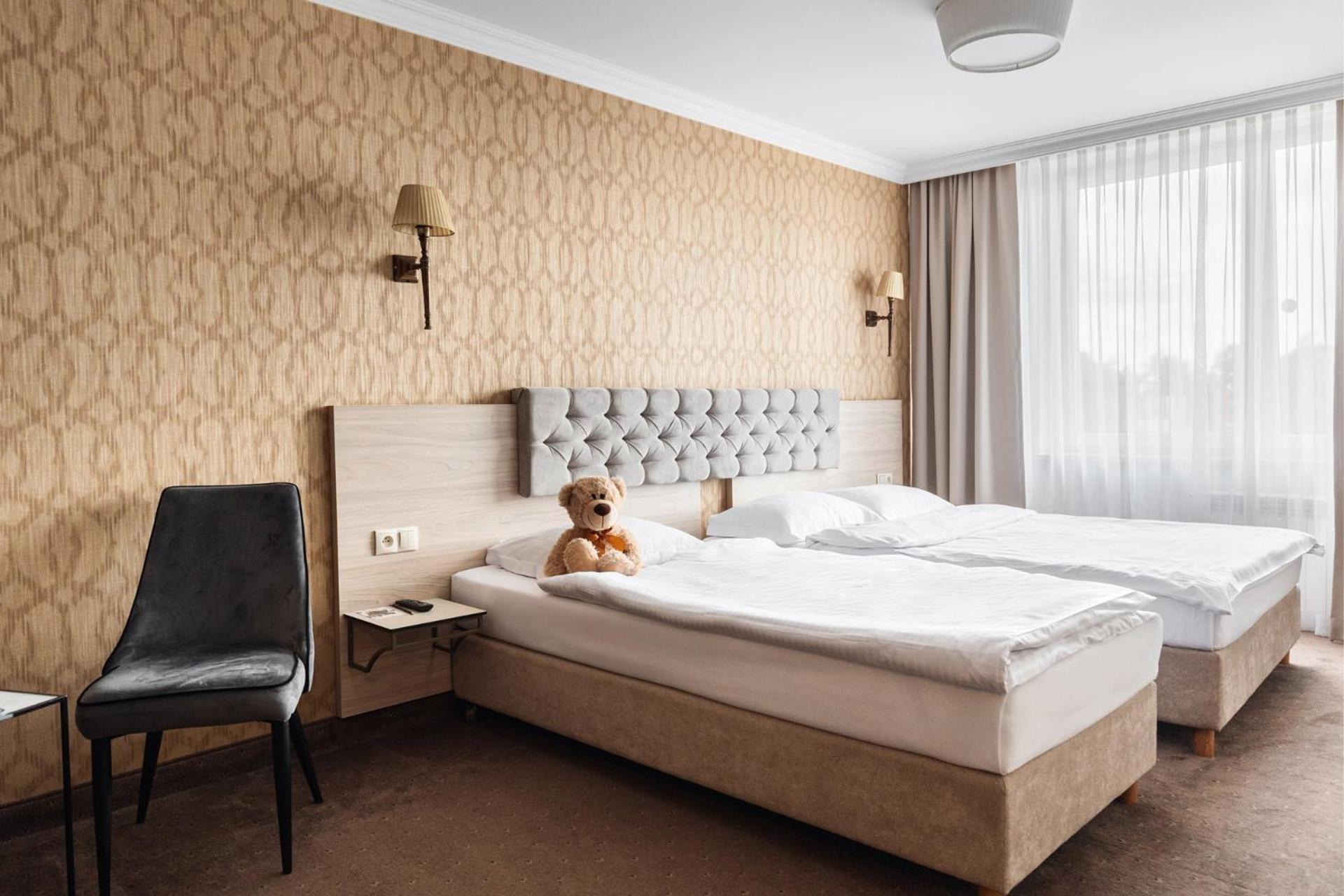 Hotel Podlasie เบียวิสตอก ภายนอก รูปภาพ