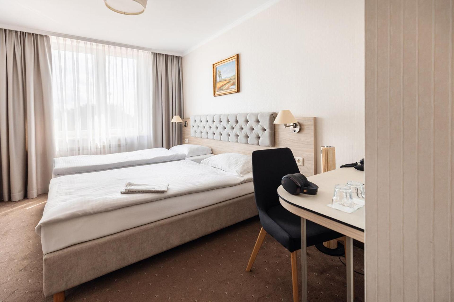 Hotel Podlasie เบียวิสตอก ภายนอก รูปภาพ