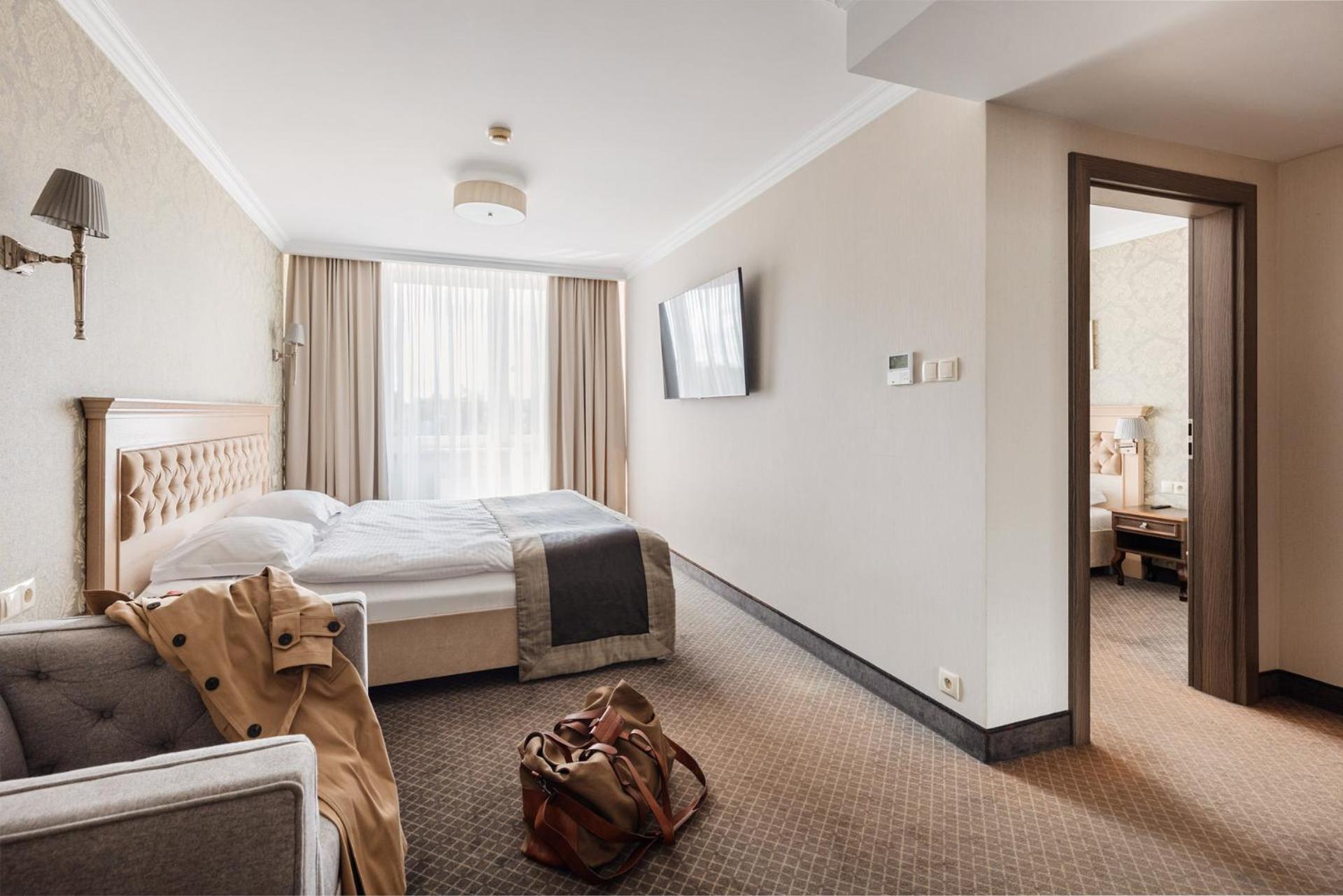 Hotel Podlasie เบียวิสตอก ภายนอก รูปภาพ